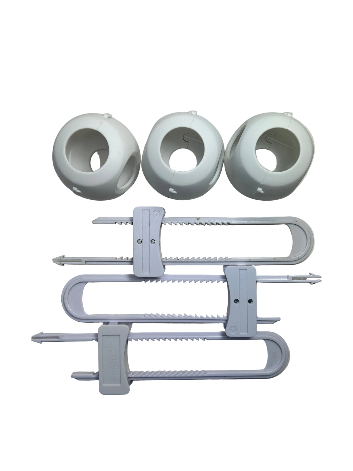 Safety 1st Door Handle & Cabinet