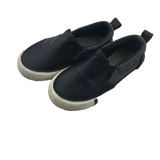 Joe Fresh Black Leather/Canvas Casual Shoe 8