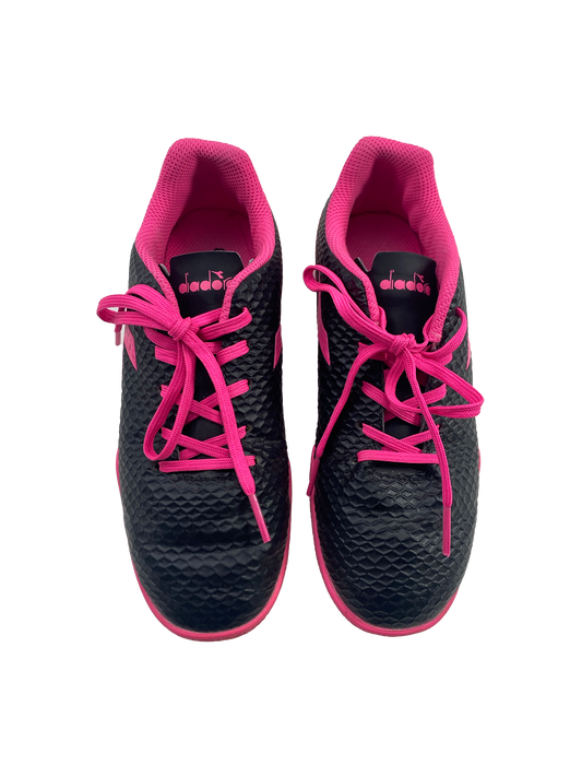 Diadora Black & Pink Indoor Soccer Shoes 2Y