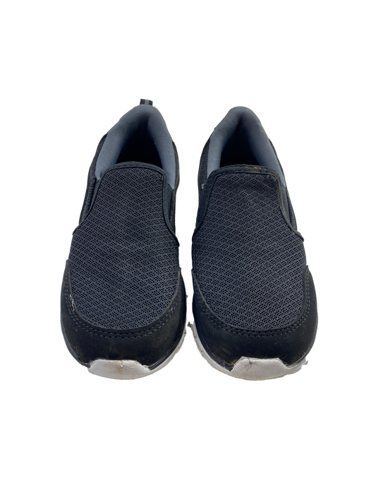 Athletic Works Black Slip-On Shoes 13