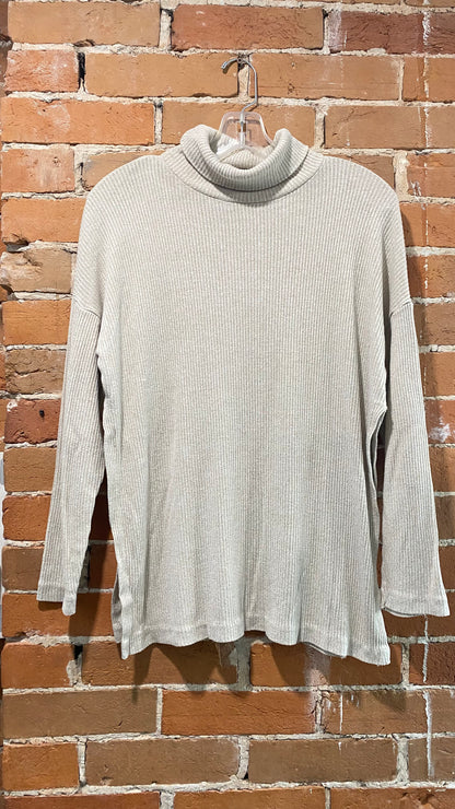 H&M Maternity & Nursing Turtleneck S