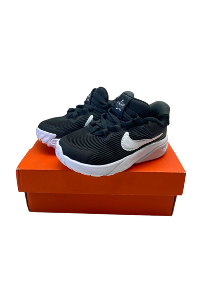 BNIB Nike Runners 6T